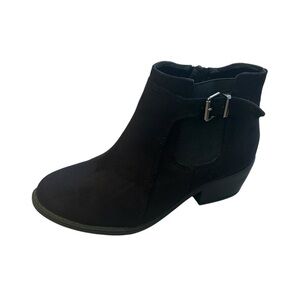 Women's Black Ankle Boots by Soda 6.5 🖤 Flurry Season